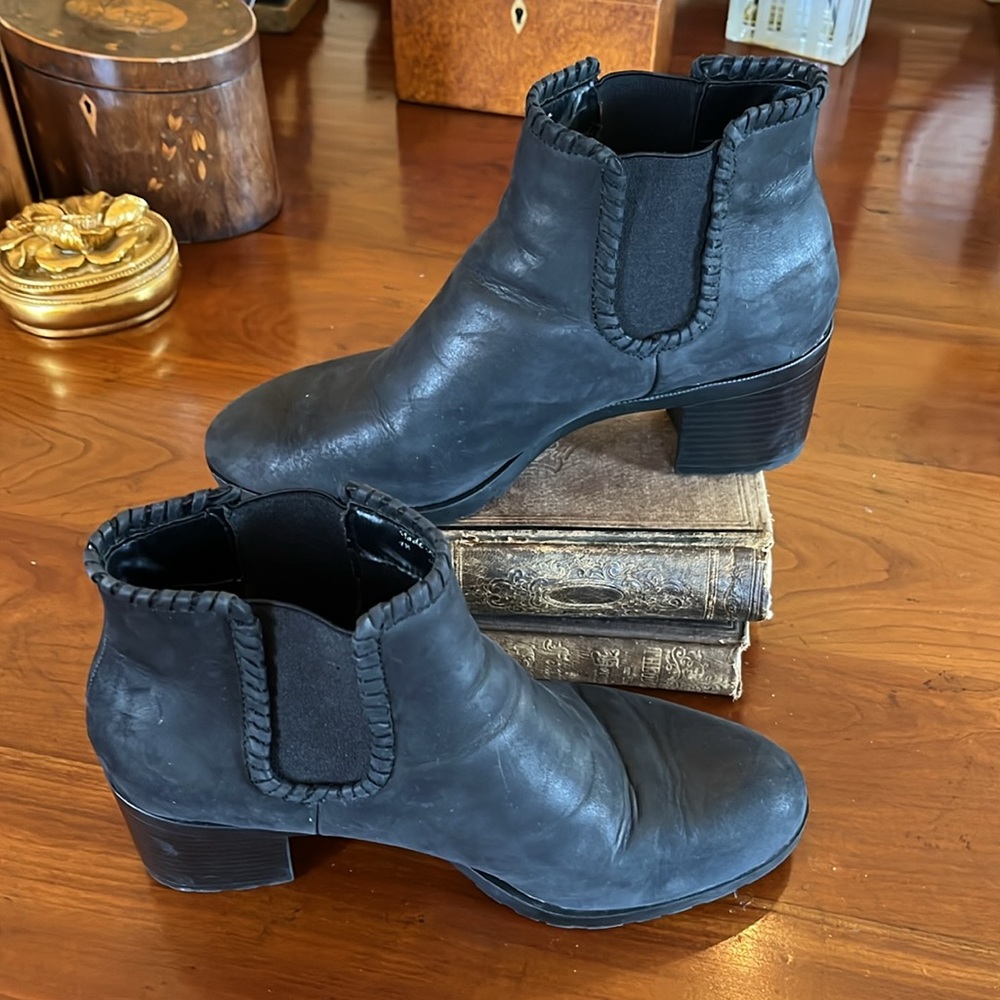 JACK ROGERS Poppy Suede Booties - Picture 4 of 9